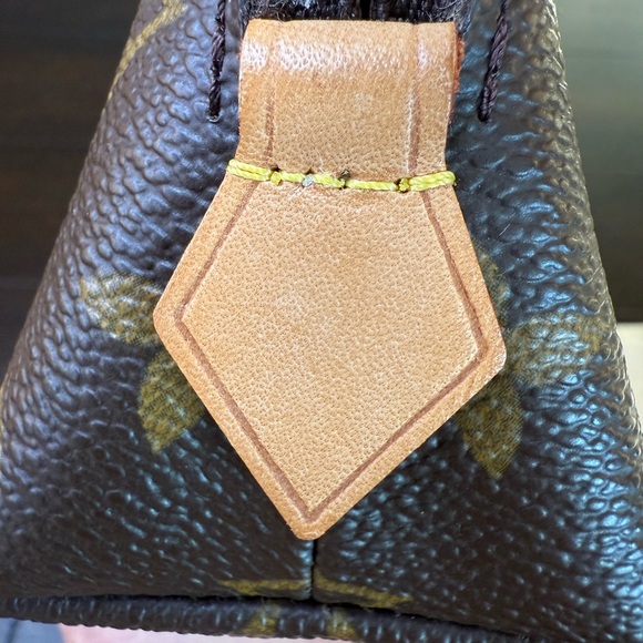 ***SOLD***Louis Vuitton Monogram PM Cosmetic Case - Picture 7 of 9